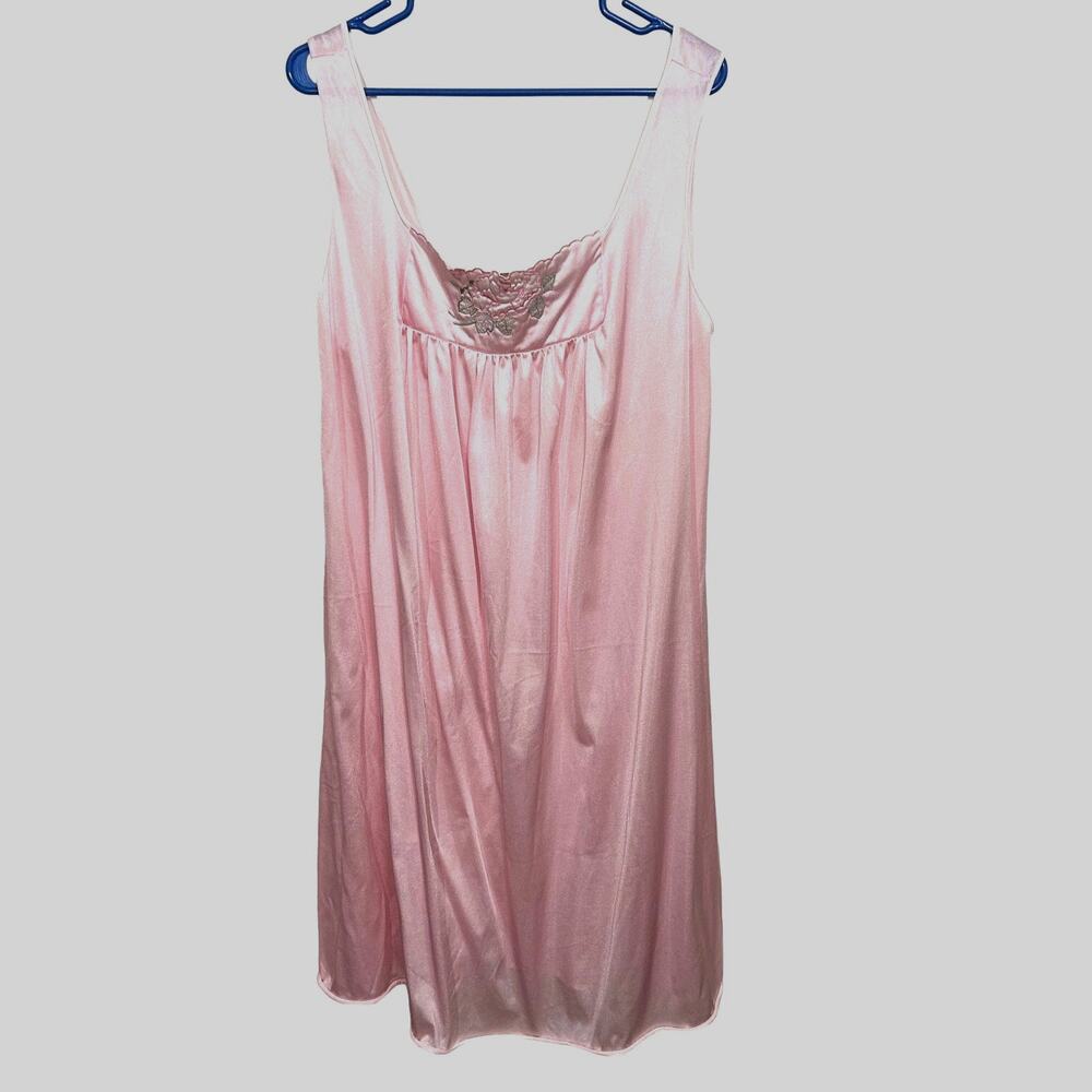 Vintage Vasserette Midi Length Pink Embroidered Sleeveless Nightgown‎